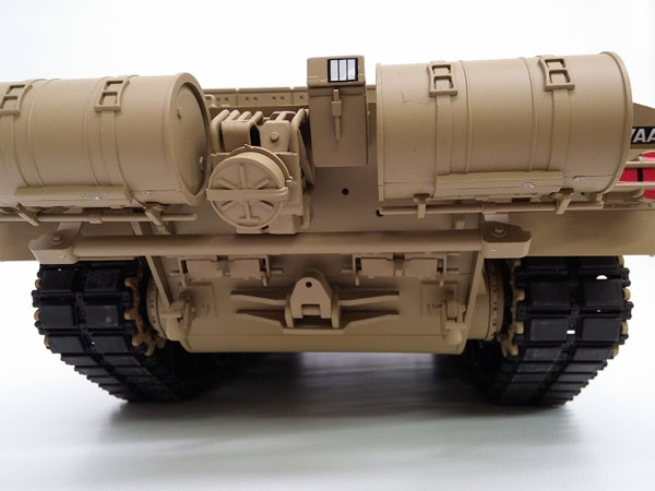 HengLong 1/16 チャレンジャー2 2.4GHz（金属ギアボックス・金属