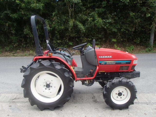 ヤンマー 中古トラクター AF226 新品ウッドチッパーMKW-100付｜ウッド