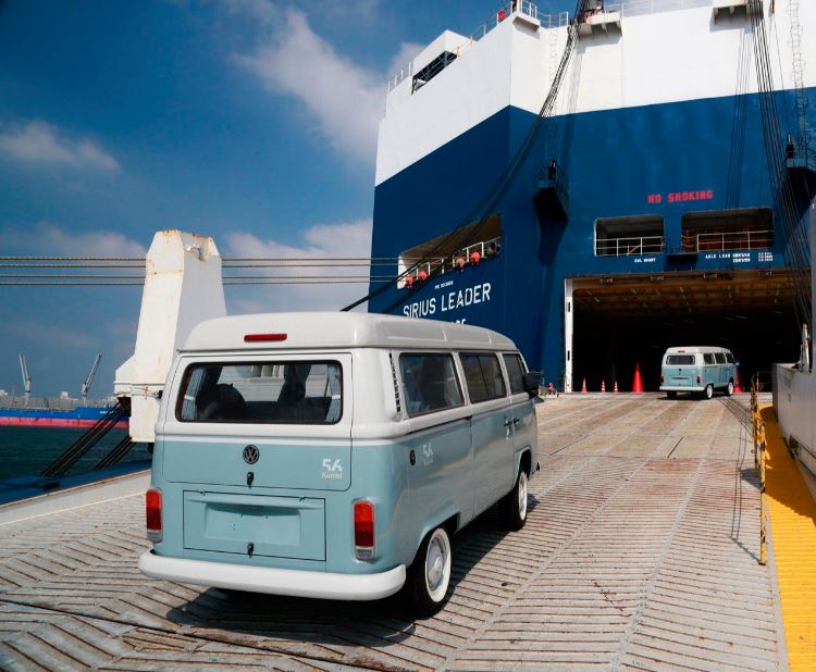 T2 KOMBI ブラジルバス | GAKUYA フォルクスワーゲン アミューズメント