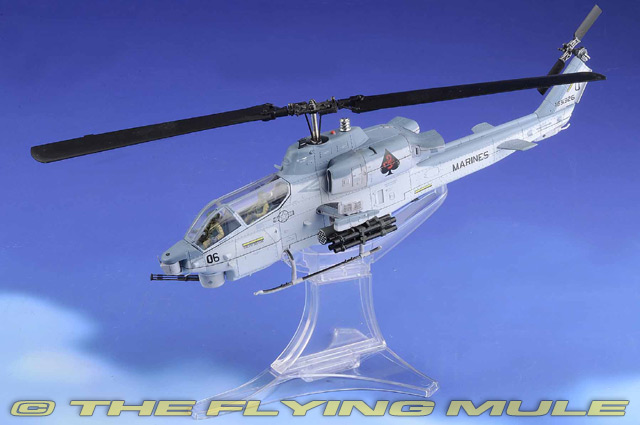 AH-1W SuperCobra 1:48 Diecast Model - Forces of Valor FV-820004A-1