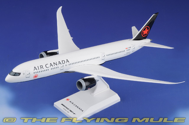 787-9 Dreamliner 1:200 Display Model - Skymarks SK-SKR967 - $29.99