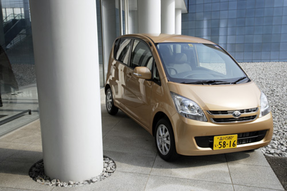 ダイハツ・ムーヴXリミテッド（FF/CVT）／ムーヴカスタムRS（FF/CVT