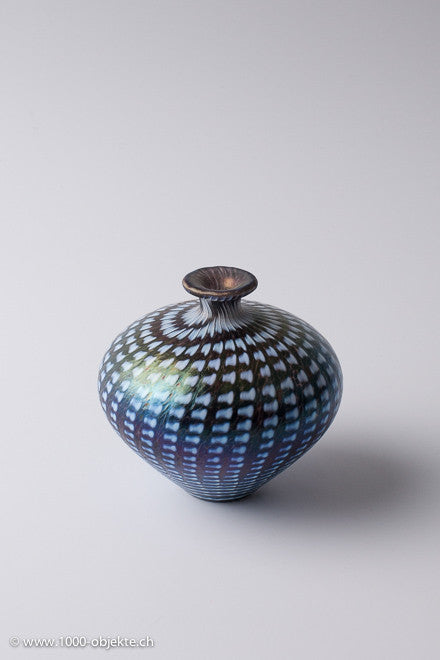 Kosta Boda glass vase Bertil Vallien. – 1000 Objekte
