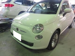 フィアットの500（ABA-31212）：傷の修理方法と費用 フロントバンパー