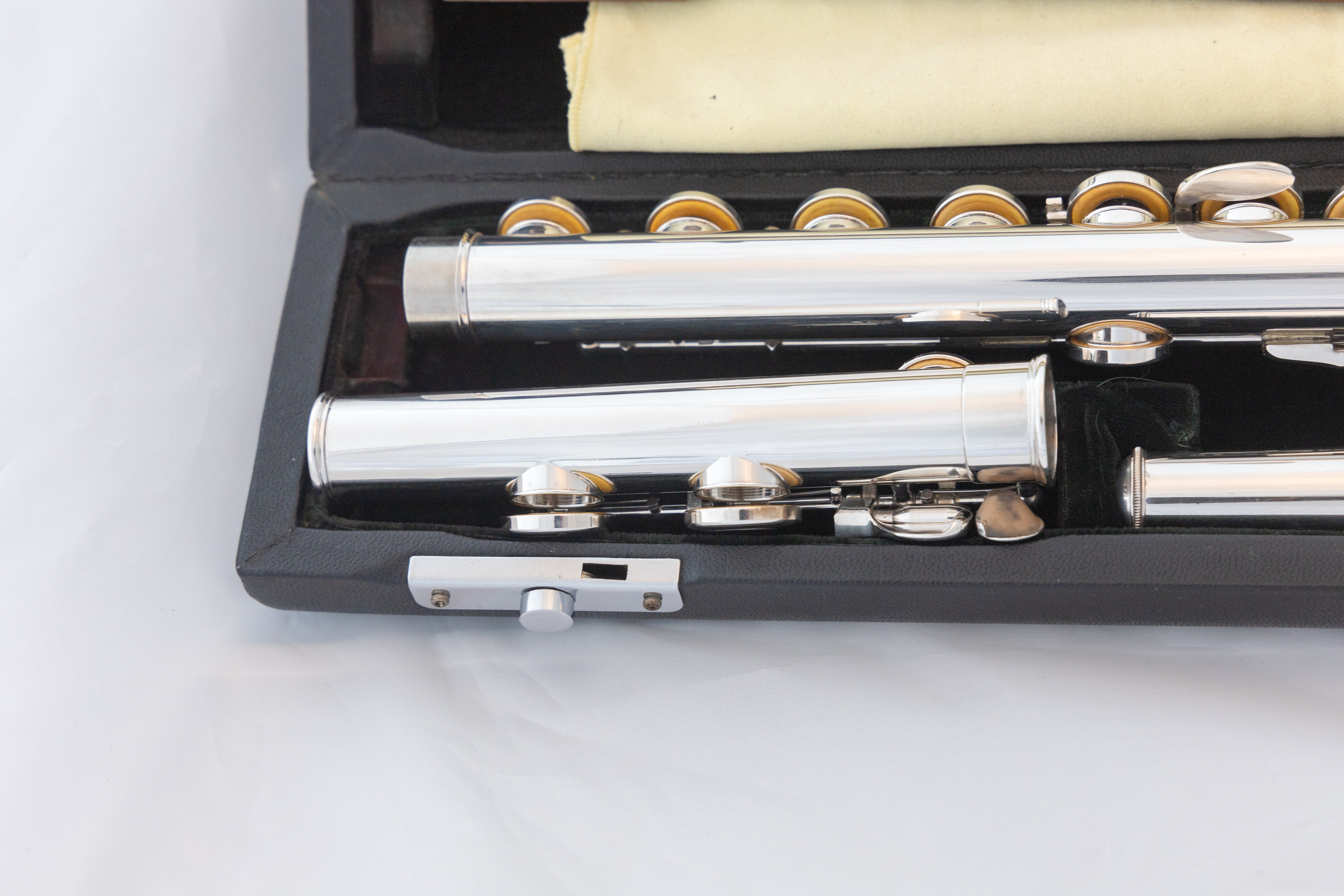 Pearl PF-521 Silver-plated Flute *Silver Lip-plate *Split-E *Made