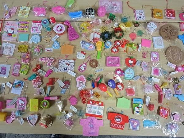 買取実績】サンリオショップ おまけ 大量 ｜たいむましん