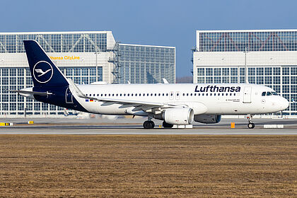 D-AIZZ Lufthansa Airbus A320-200 | Planespotters.net