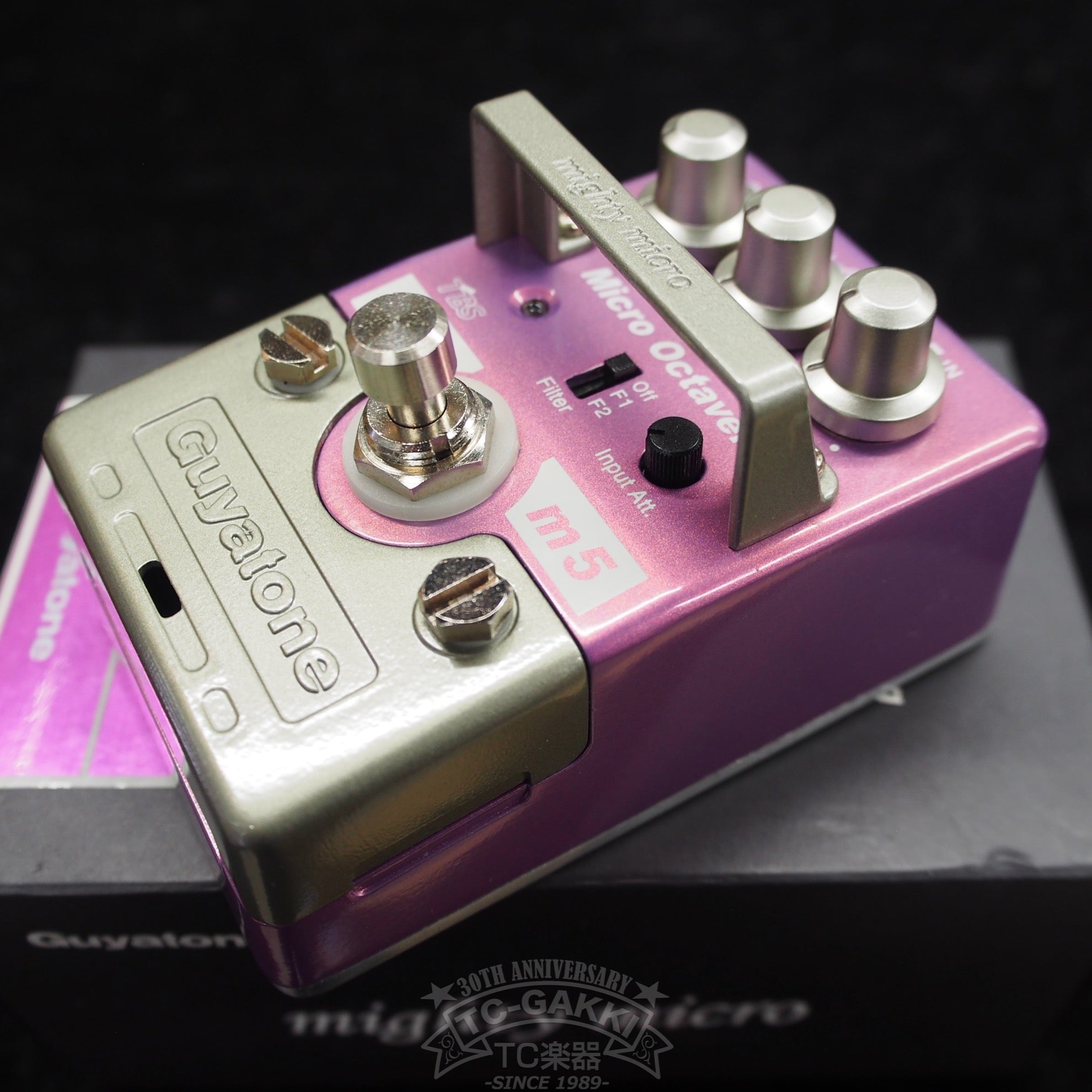 mom5-micro-octaver-689027.jpg?