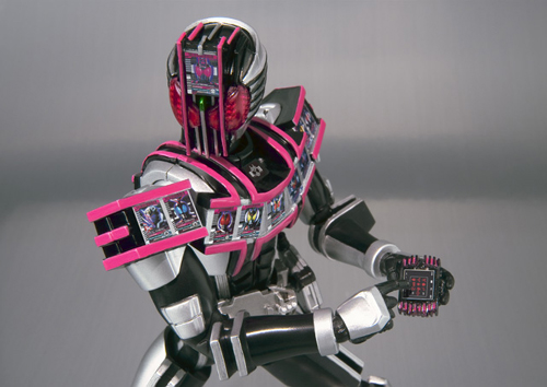 S.H.Figuarts 仮面ライダーディケイド コンプリートフォーム | 魂ウェブ