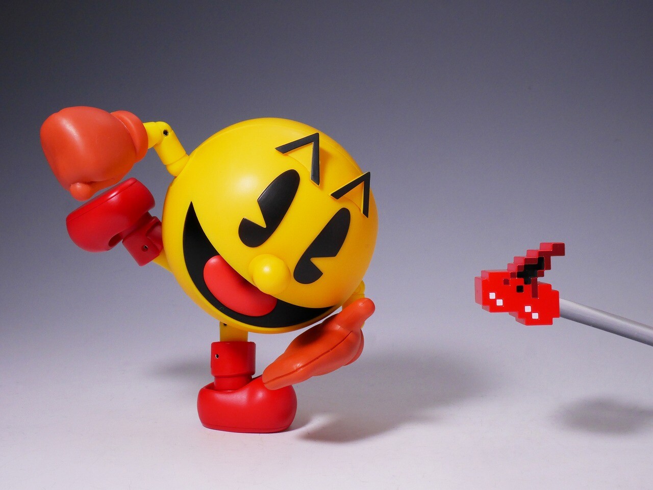 魂ストア限定商品より「S.H.Figuarts」の2アイテムを撮り下ろし紹介