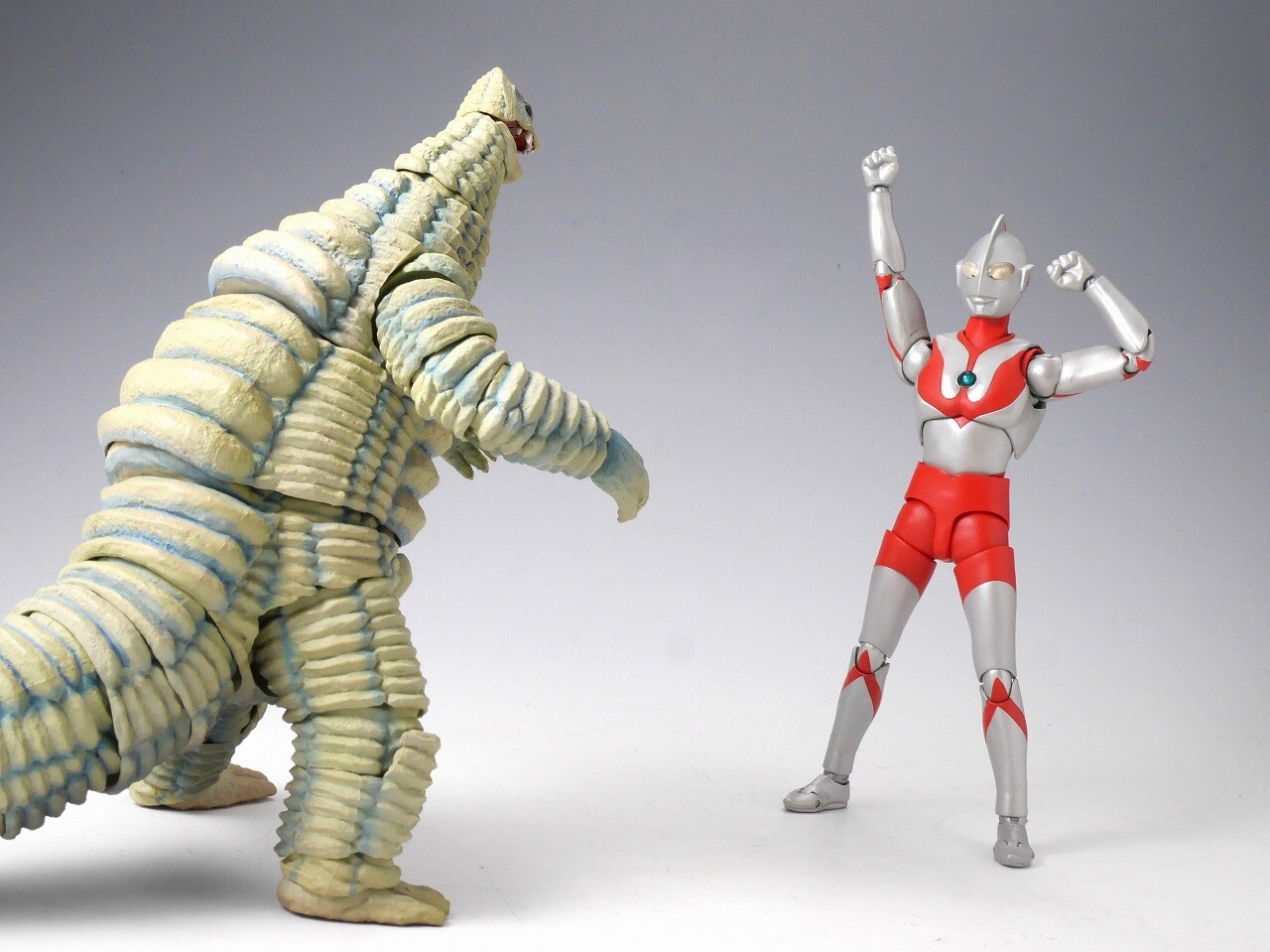 魂ストア限定商品「S.H.Figuarts ウルトラマン [BEST SELECTION