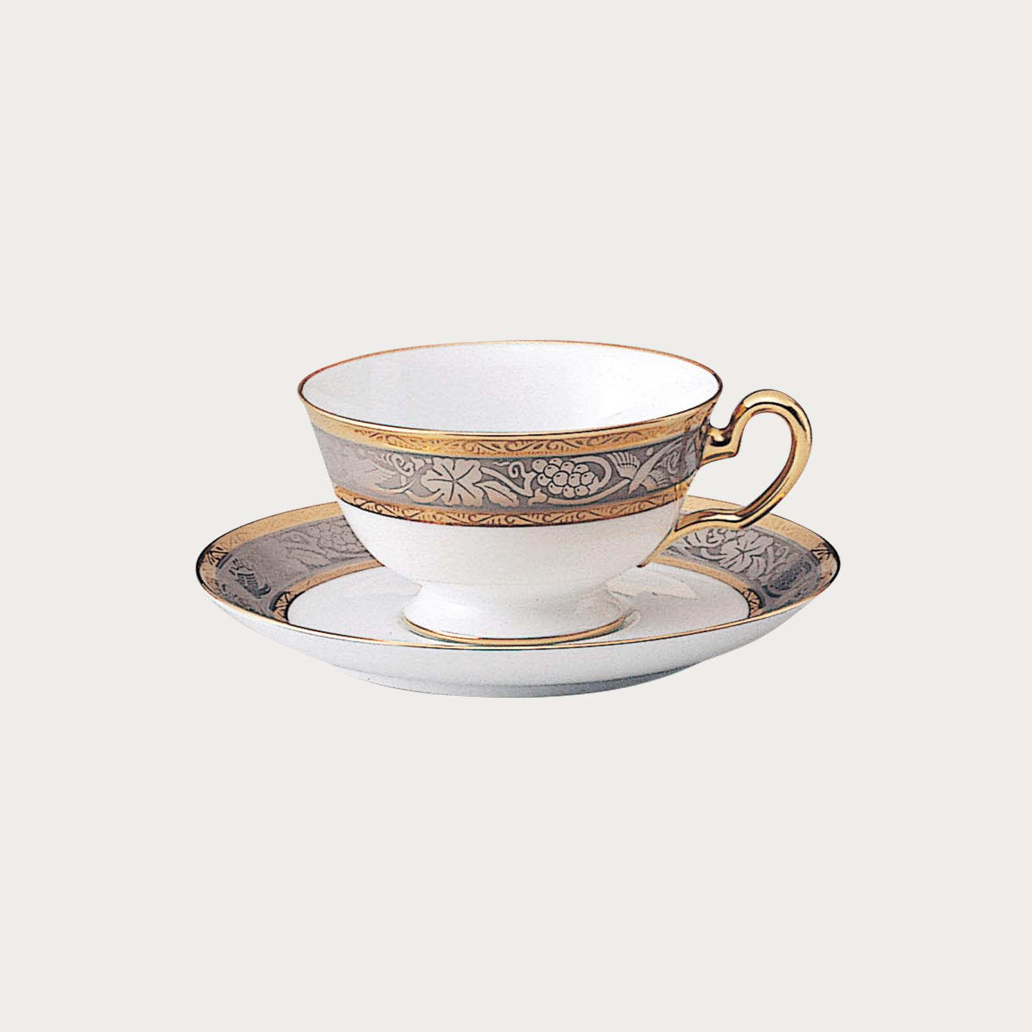 大倉陶園］金白金蝕ぶどう唐草 ティー・コーヒー碗皿 | ノリタケ食器