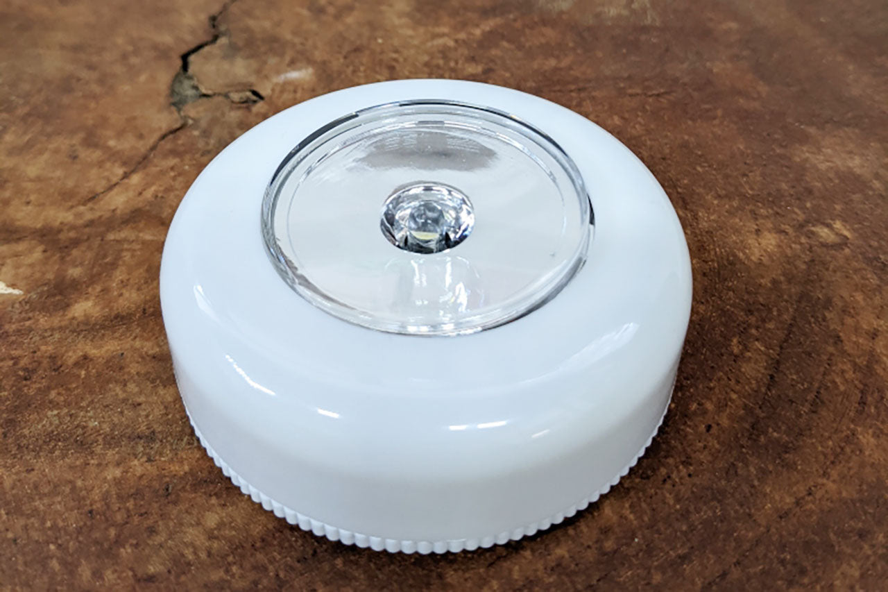 雑貨 「灯りとり うさぎ桜」 根本典子 笠間焼 陶磁器 – Takumi Japan