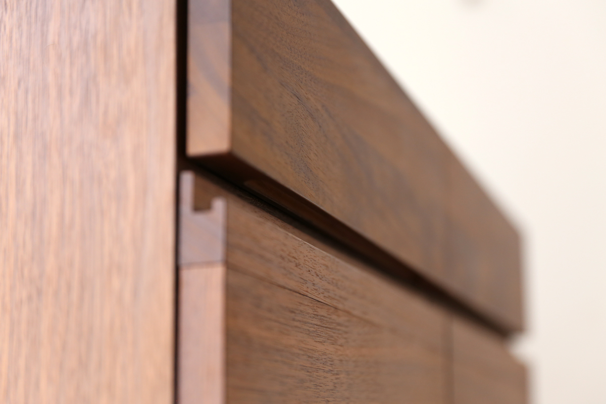 レッチェ 80薄型キャビネット WALNUT (W80xD30xH87cm)税込￥88,000
