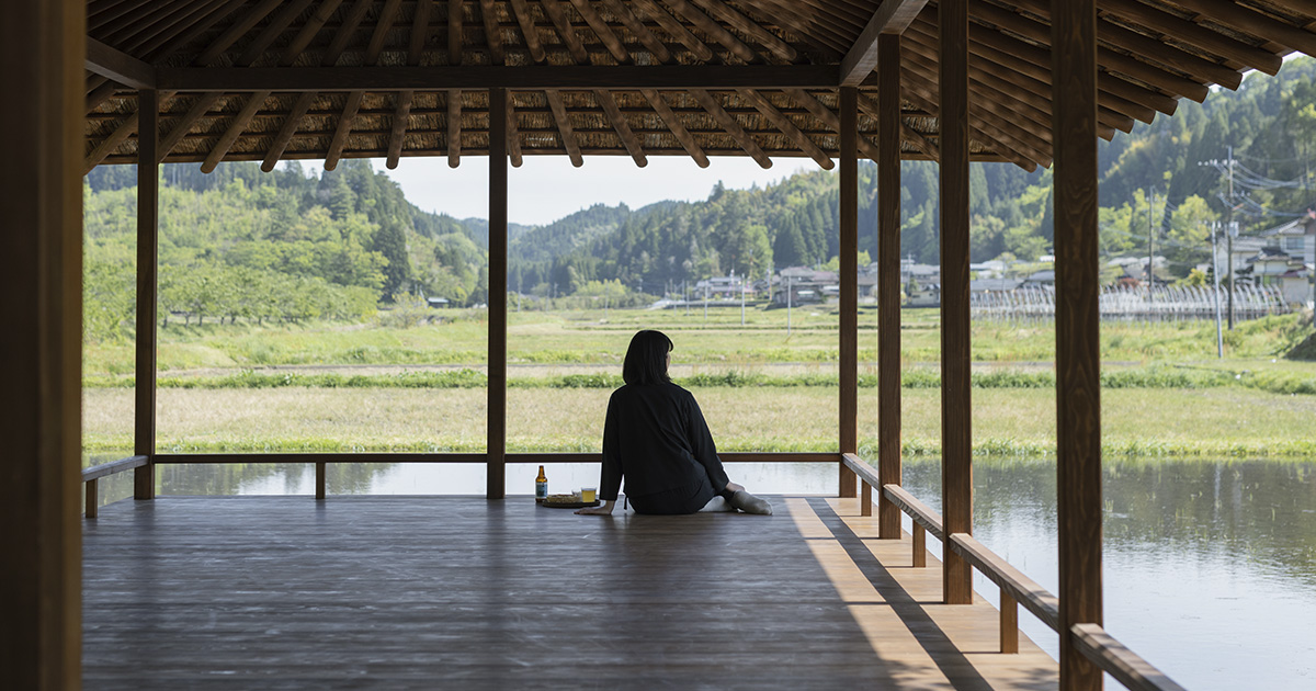 小国杉うづくり盆 赤柾 | 喫茶 竹の熊