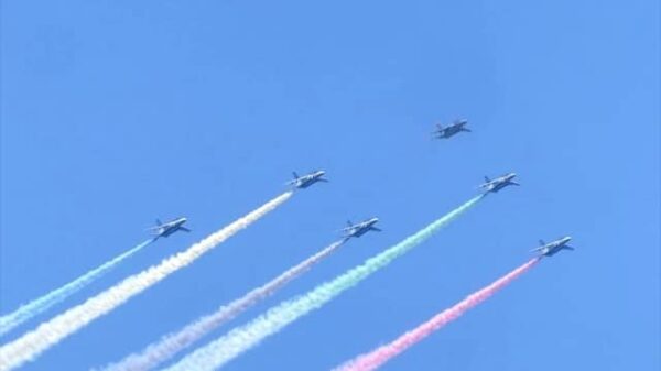 愛知県県政150周年記念】ブルーインパルス展示飛行＆フォトコンテスト