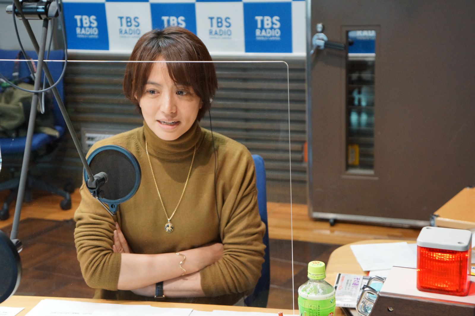 財布忘れる赤江珠緒と彷徨う土屋礼央等身大パネル！今年も感謝！ | TBS