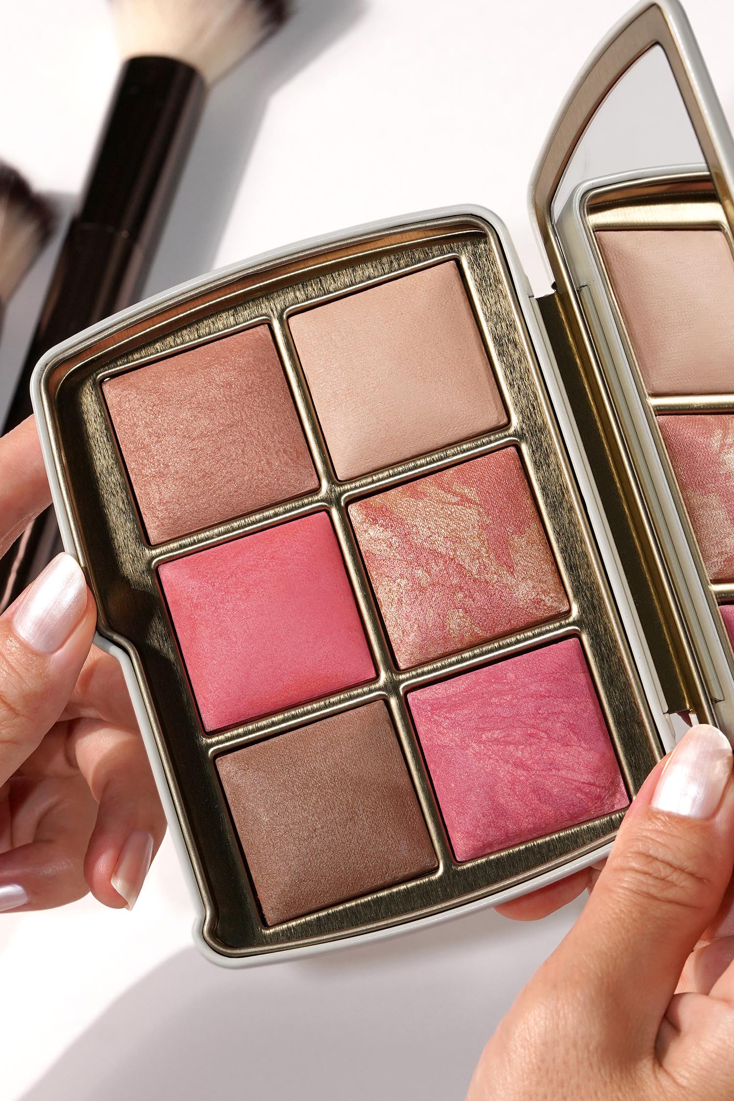 Hourglass Ambient Lighting Edit Unlocked Palettes 2024 - The