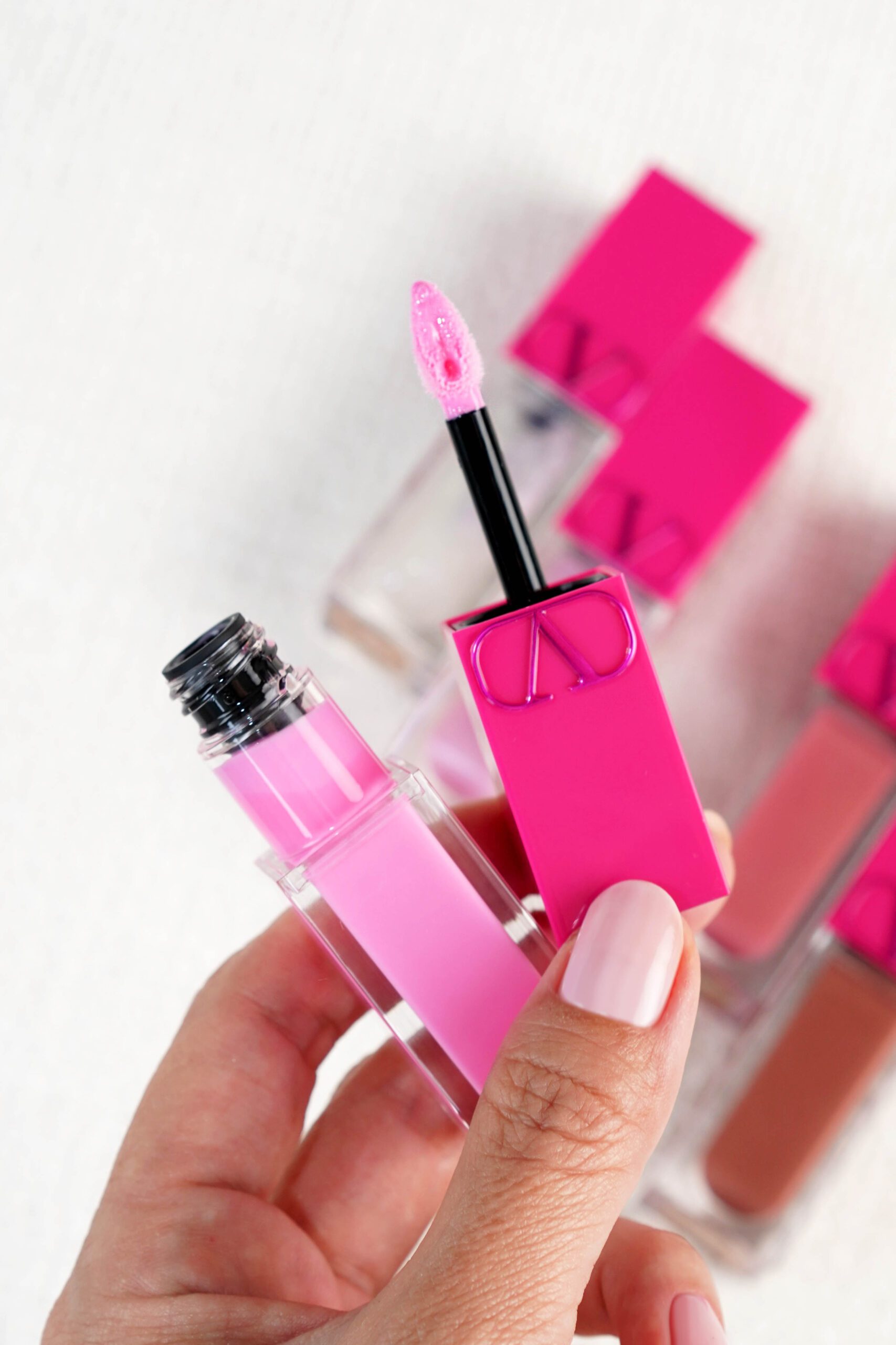 Valentino Puffer Lip Plumper Gloss - The Beauty Look Book