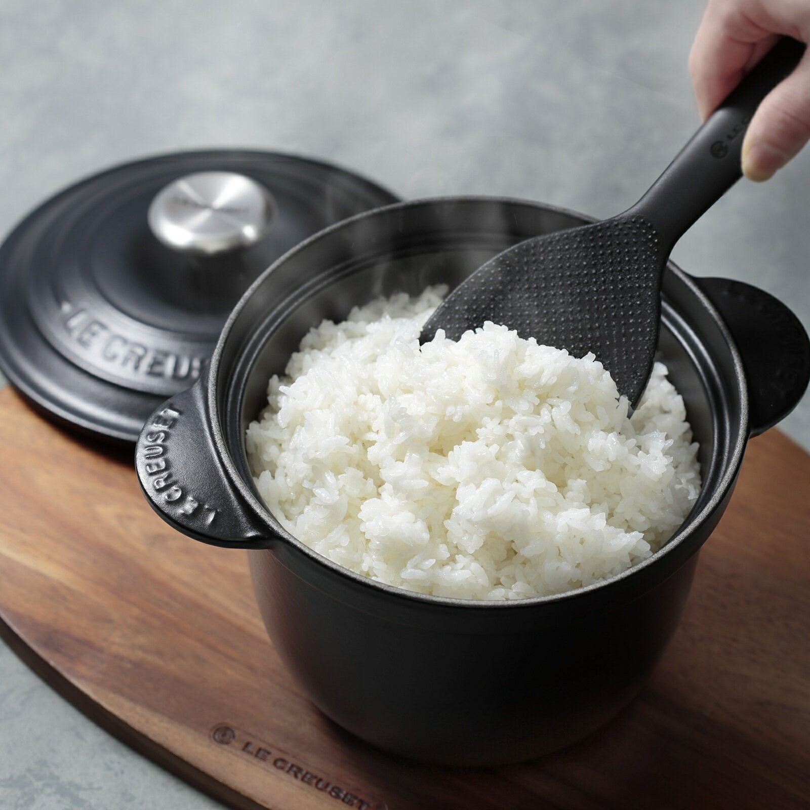 新品未使用】LE CREUSET ノンスティック片手鍋 24cm 未使用 ノン