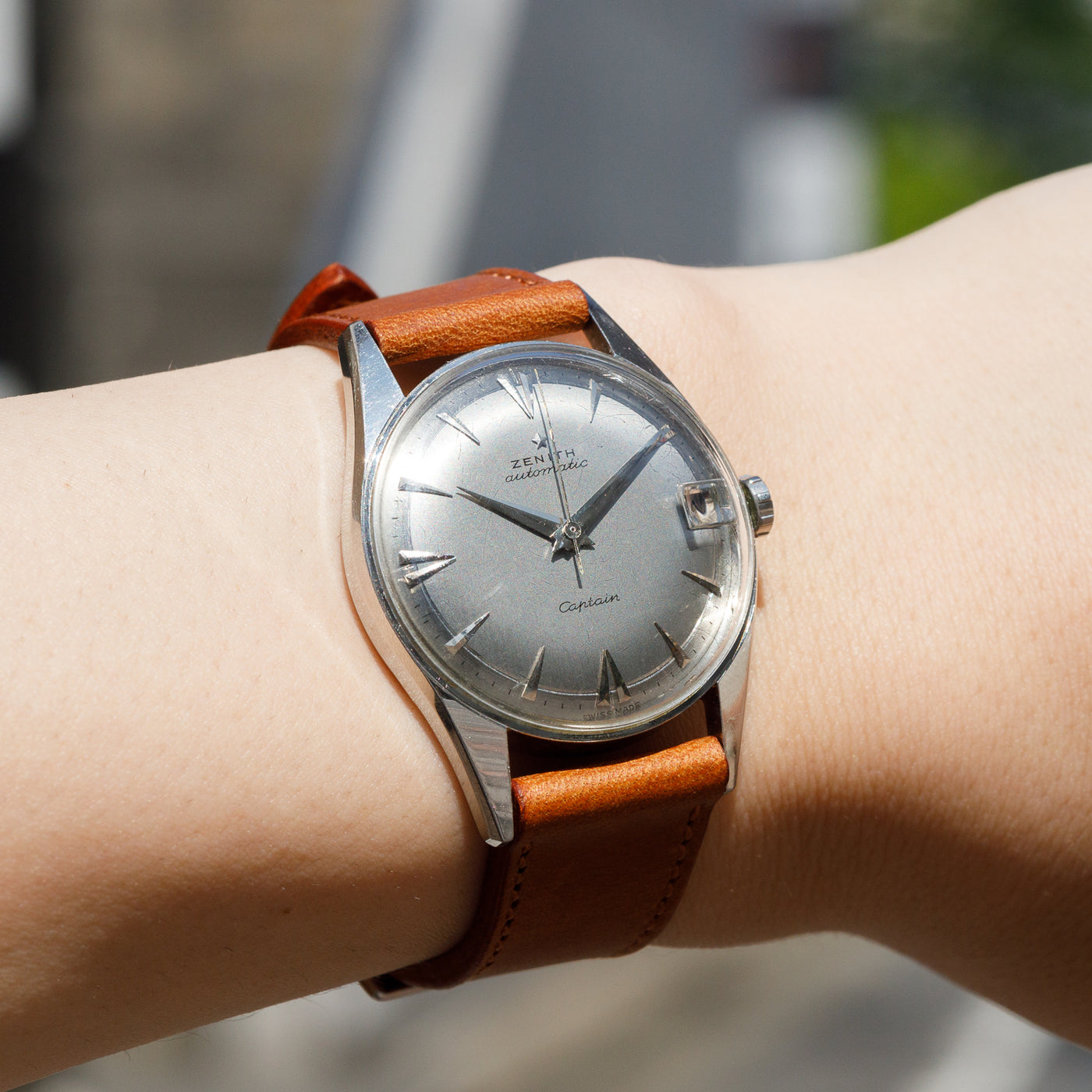 ZENITH Captain – TIMEANAGRAM
