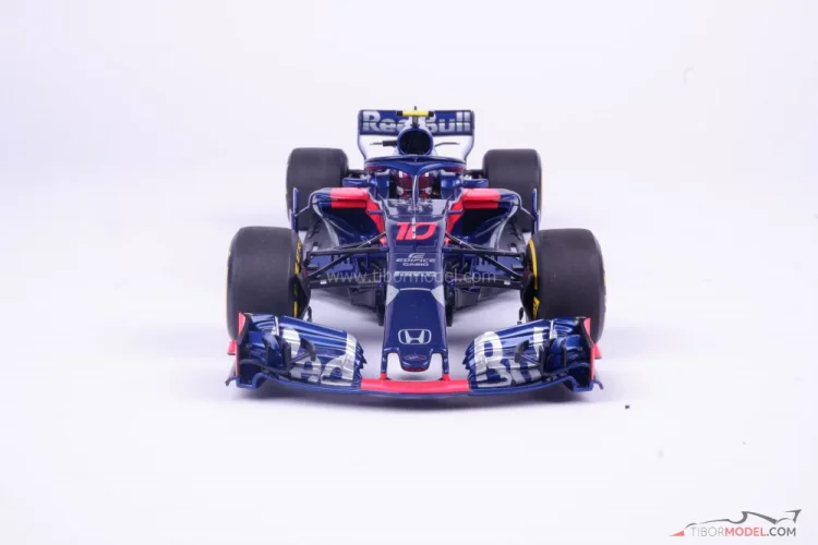 Model car Toro Rosso STR13 Gasly 2018, Minichamps | Tibormodel.com