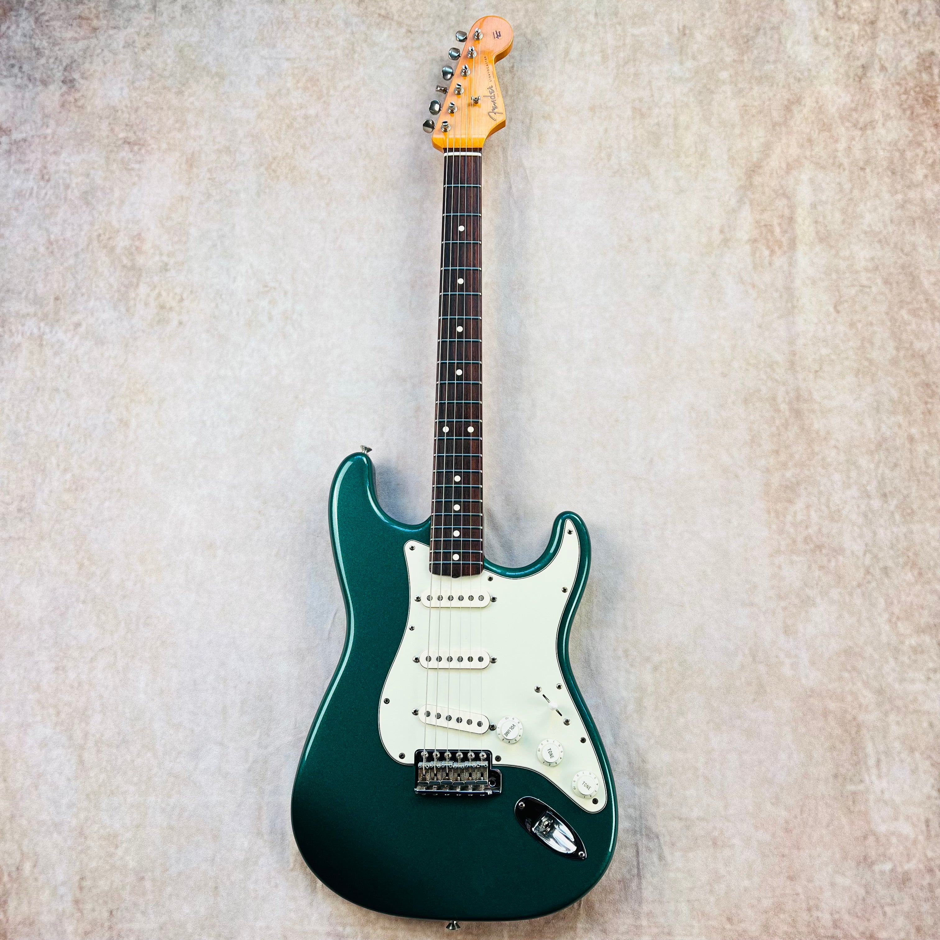 1998 Fender American Vintage '62 Stratocaster Reissue Specs