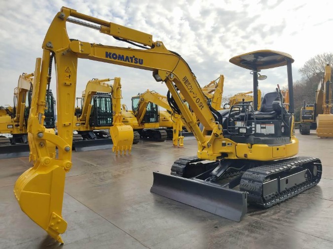 コマツ PC40MR-3 ミニユンボ（ミニバックホー）4t~5t 岐阜県中古重機