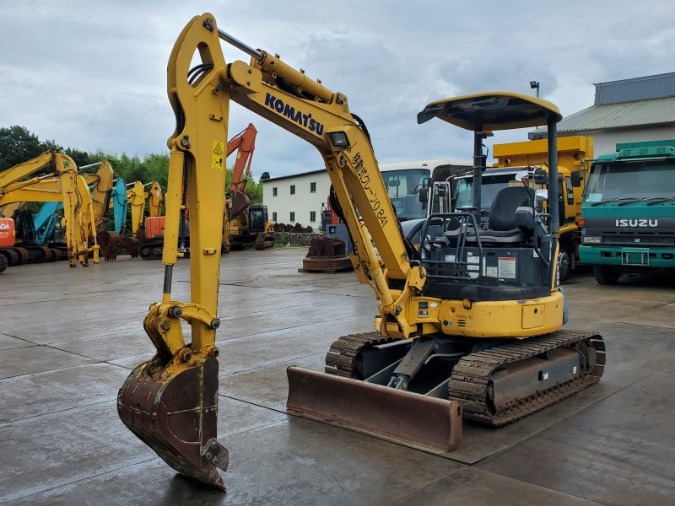 コマツ PC30MR-3 ミニユンボ（ミニショベル）2t~3t 愛知県中古重機・建