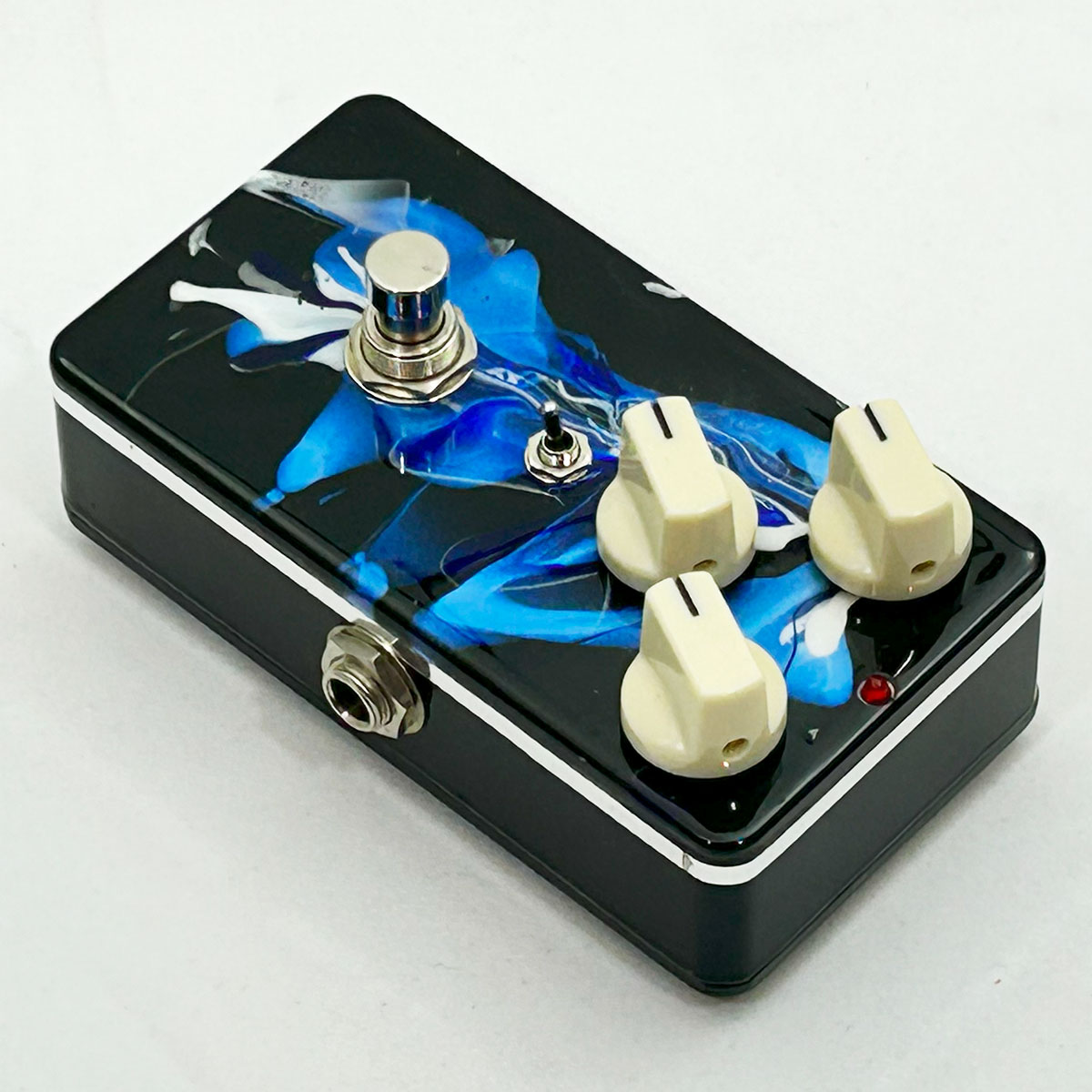 784-02.jpg