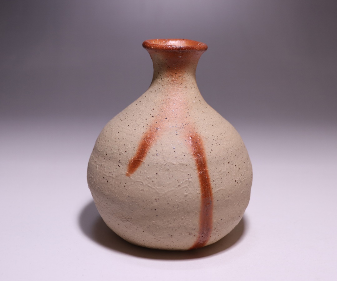 高力芳照 作 「備前火襷小徳利」 ～備前焼専門卸小売店 川口陶楽苑～