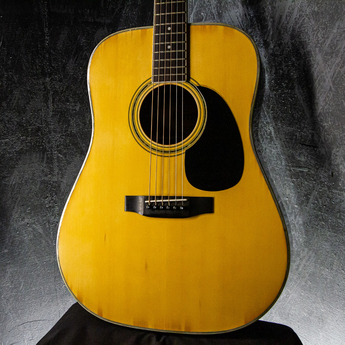 Morris W-25 Dreadnought Acoustic 1981 – Topshelf Instruments
