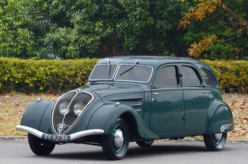 Peugeot 402 | Archives | Toyota Automobile Museum