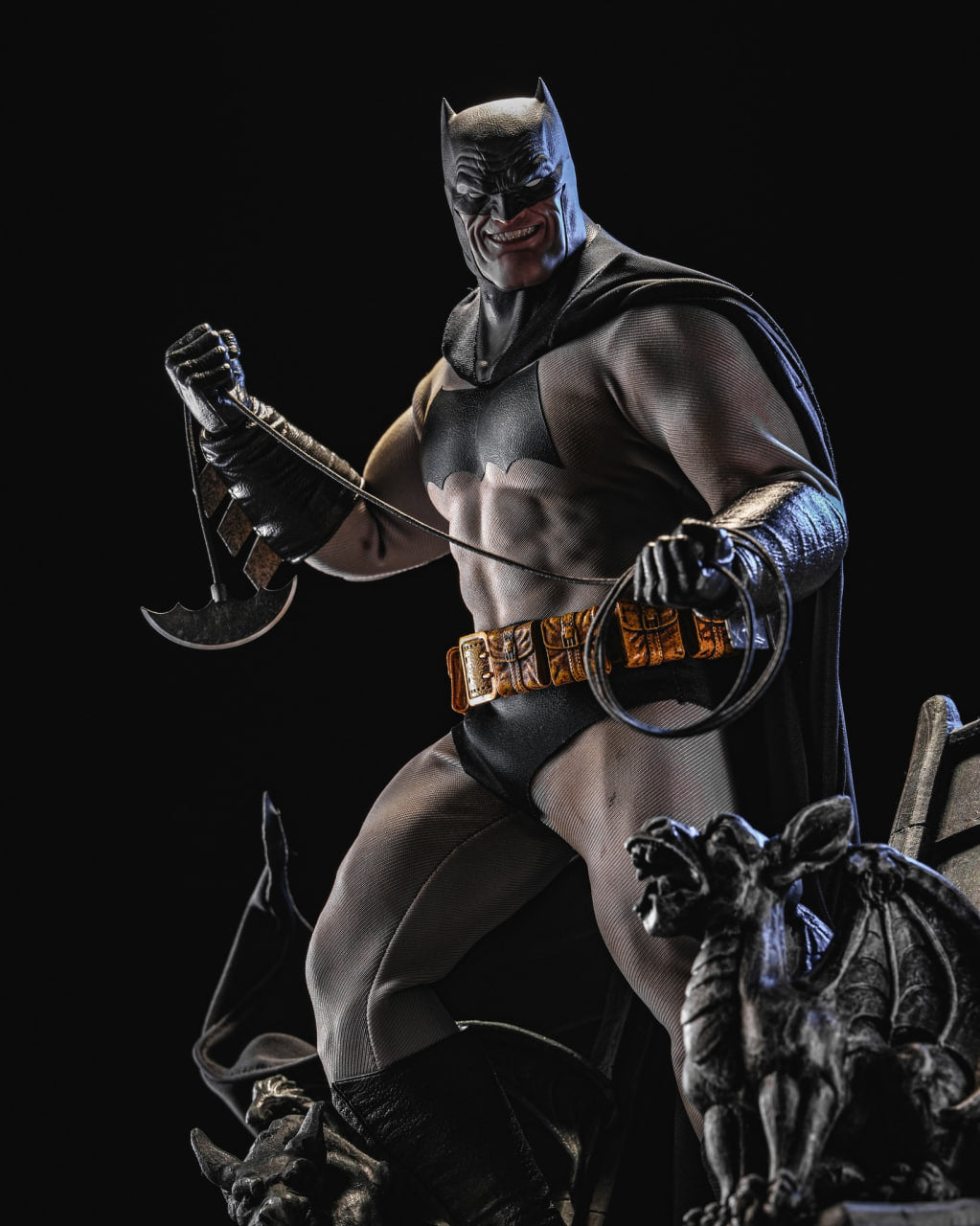 READY🔥Hot Toys CMS024 DC Comic Batman The Dark Knight Returns