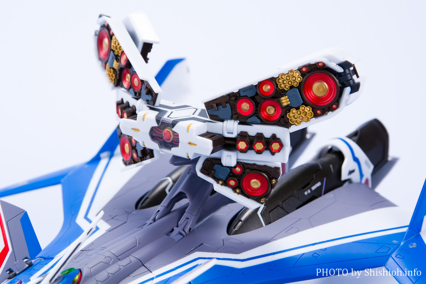 レビュー】DX超合金劇場版VF-31Jジークフリード（ハヤテ・インメルマン