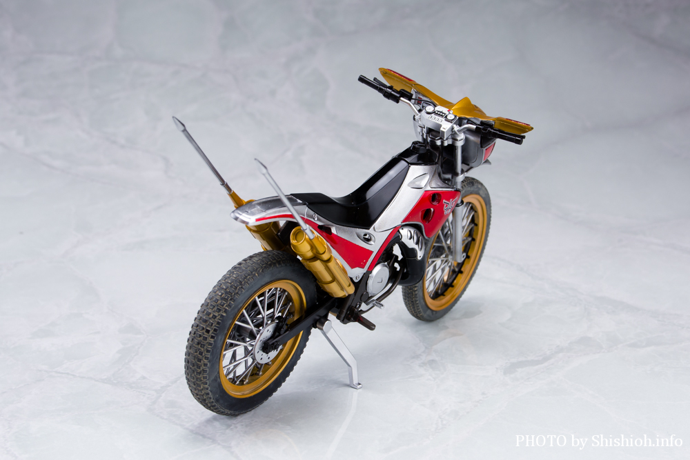 徹底レビュー】Figure-rise Standard トライチェイサー2000