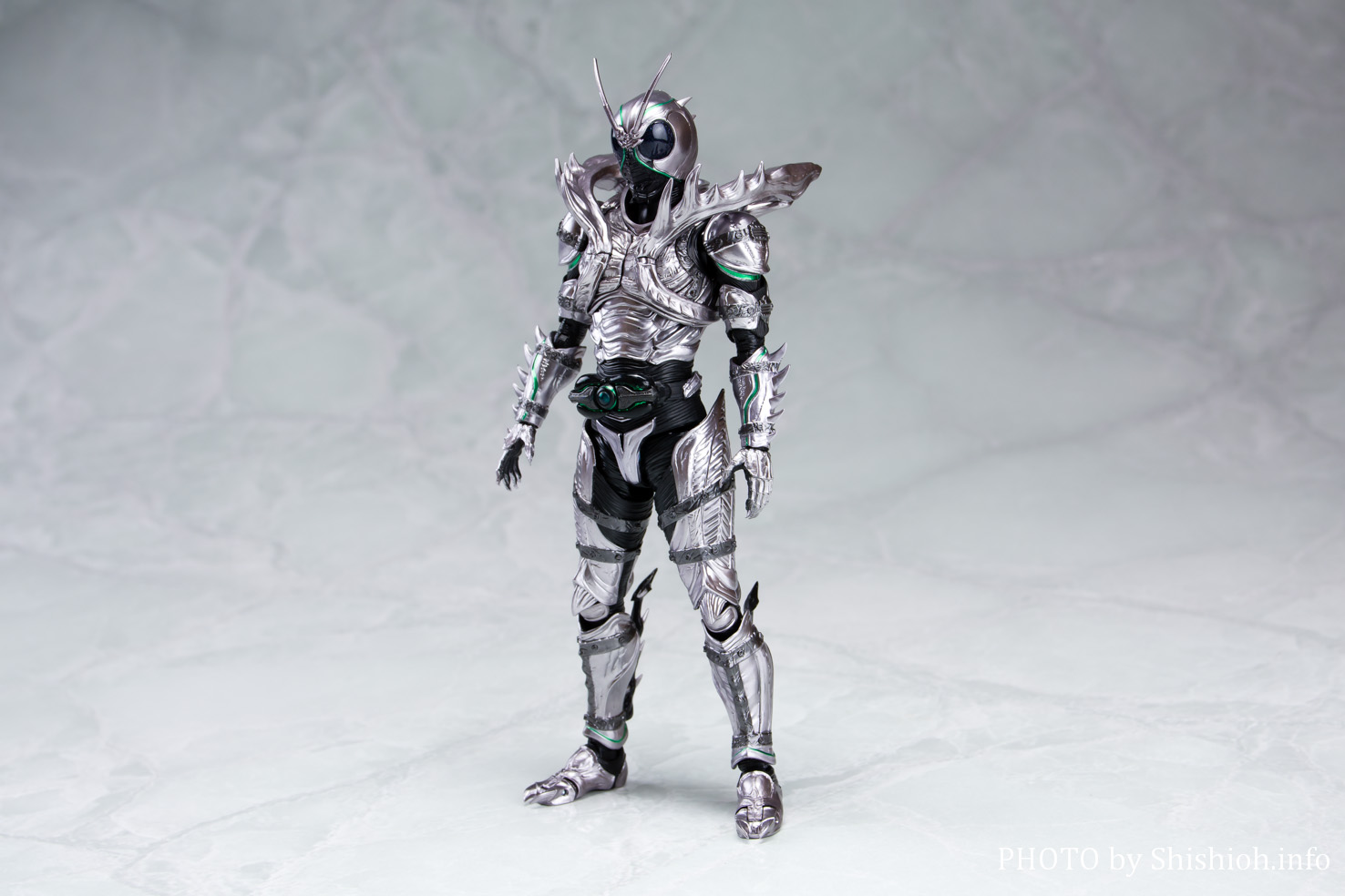 レビュー】S.H.Figuarts 仮面ライダーSHADOWMOON