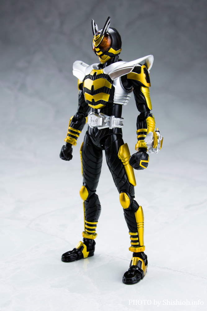 レビュー】S.H.Figuarts 仮面ライダー ザビー