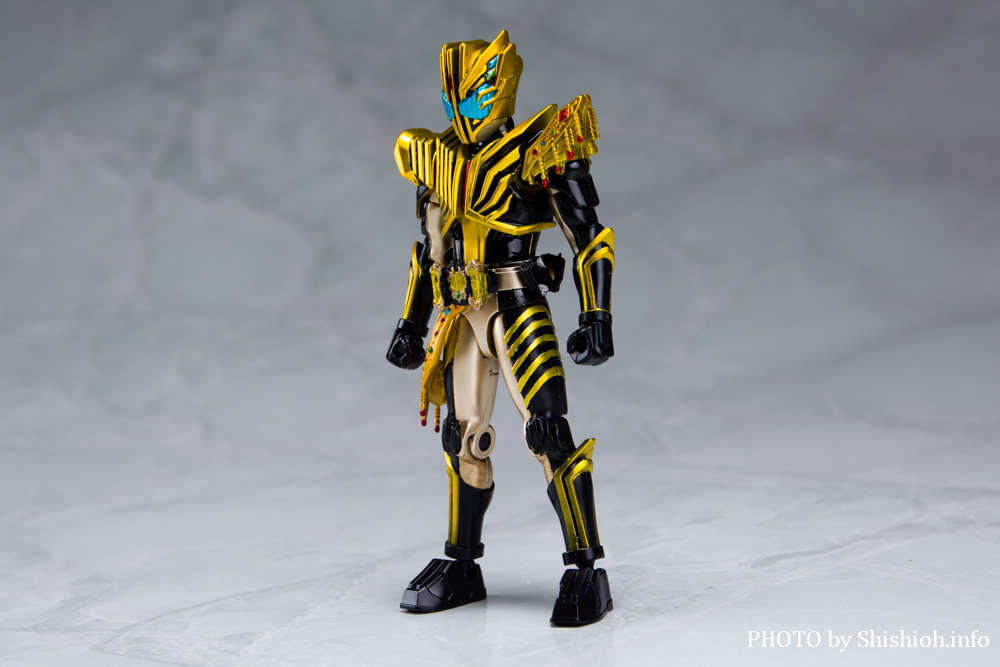 レビュー】装動 仮面ライダーガッチャード→4← 3.仮面ライダーレジェンド
