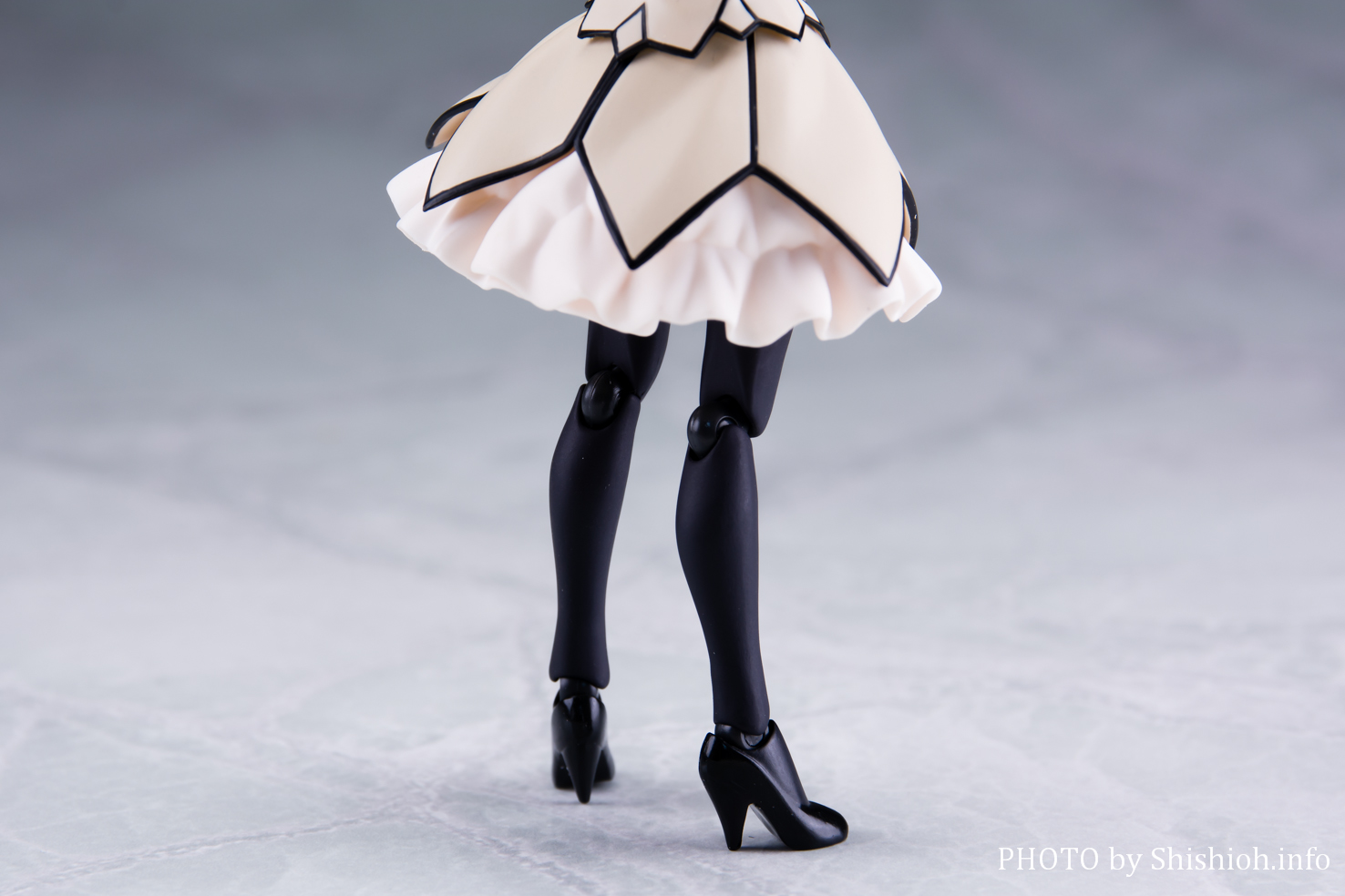 レビュー】figma EX-038 セイバー/アルトリア・ペンドラゴン[リリィ