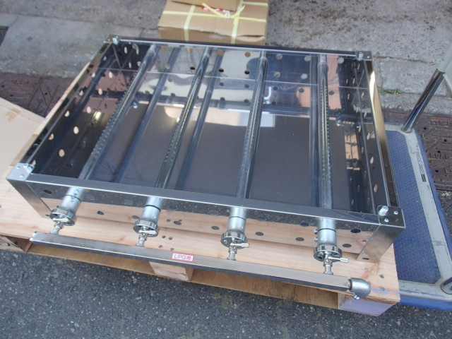 楽天市場】鉄板焼き ガス式 LPG用 OGS-4-750 4方カコイ鉄板焼き器間口