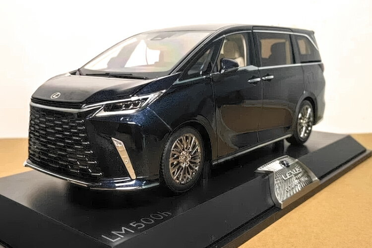 楽天市場】レクサス特注 1/18 レクサス LM 500h ブラック 開閉LEXUS 1