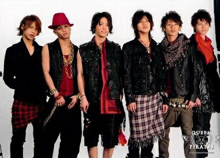 楽天市場】 KAT-TUN 【公式写真】・・ 集合 ✩ ジャニーズ公式