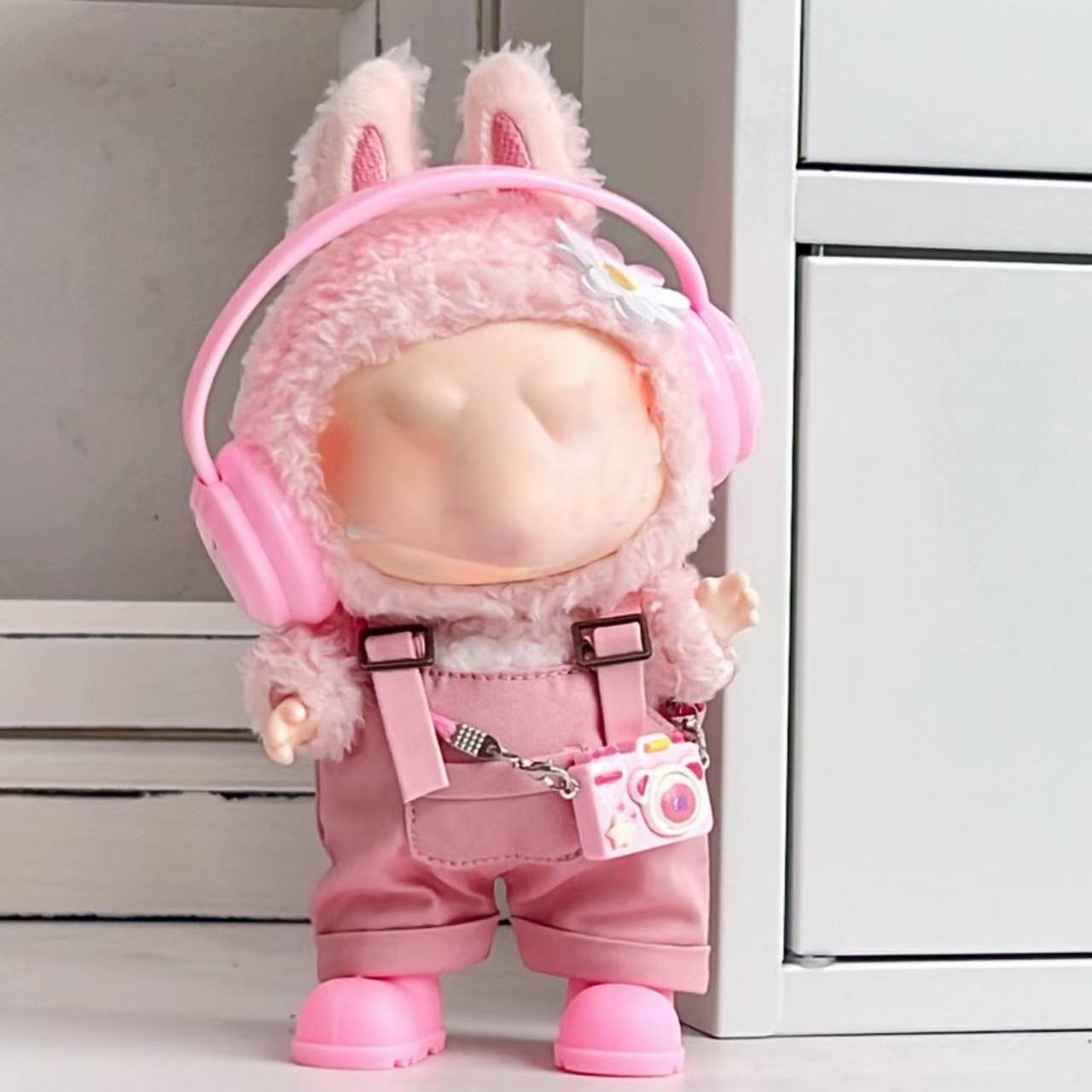 ピンクマカロンちゃん】おすわりぬい服 15cm 【バッグチャーム付き