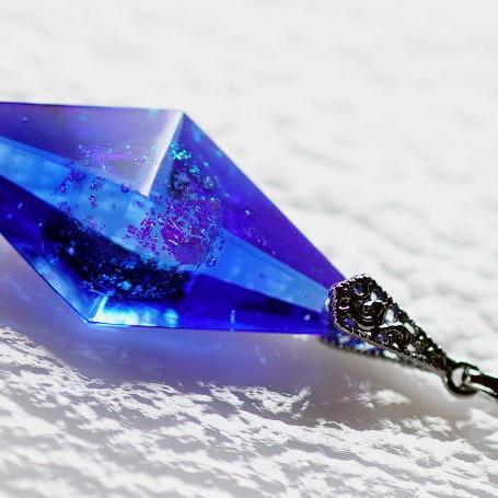 楽天市場】『Dreamblue 〜 Dichroic Earth 〜』 ガラスアクセサリー