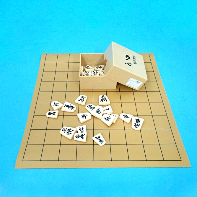 楽天市場】将棋セット 塩ビの将棋盤とプラスチック製将棋駒歩心（特価