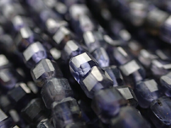 楽天市場】【連売り商品】アイオライト キューブカット Φ3×3mm 約125粒