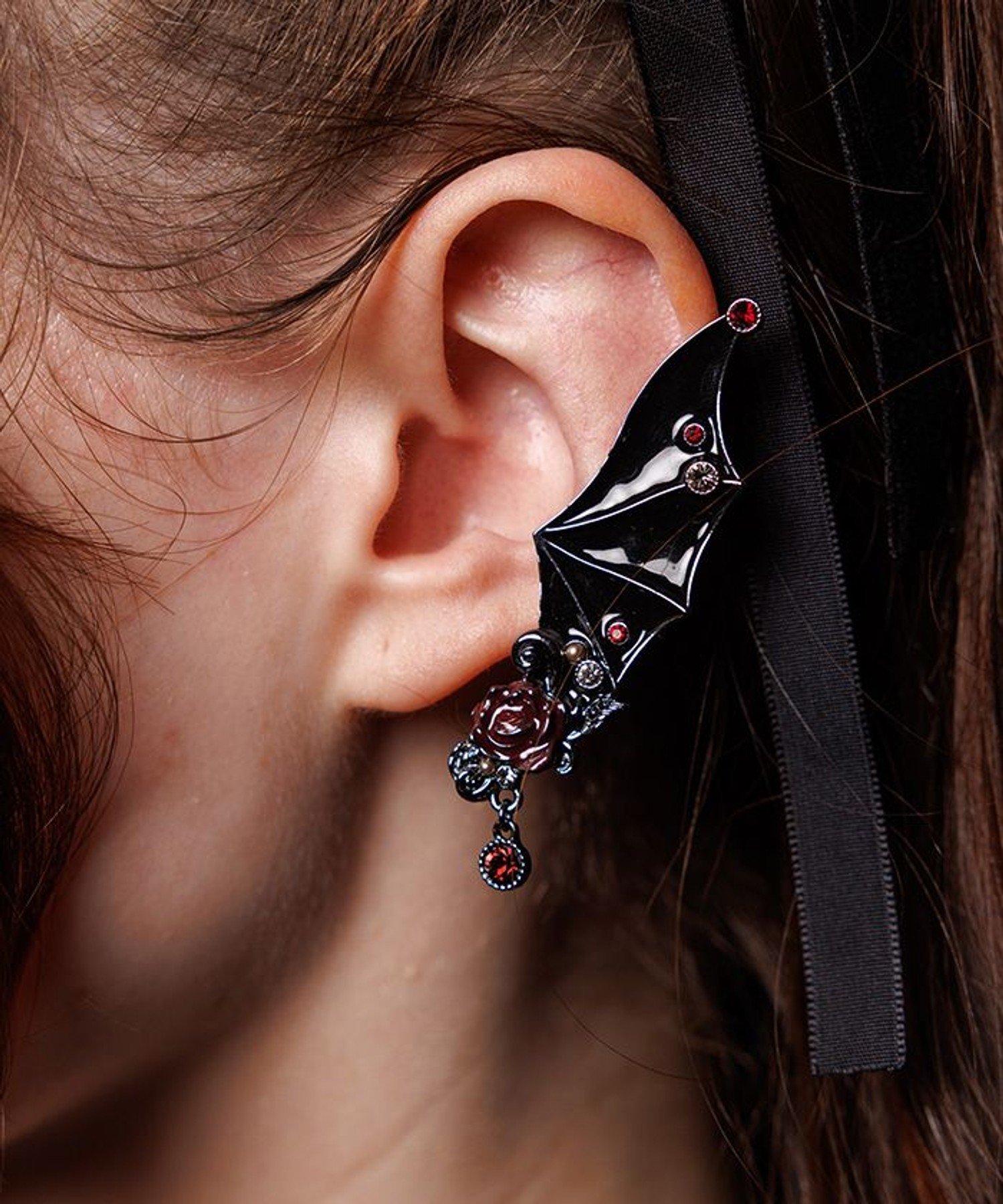axes femme｜繊翳の薔薇十字イヤリング | Rakuten Fashion(楽天