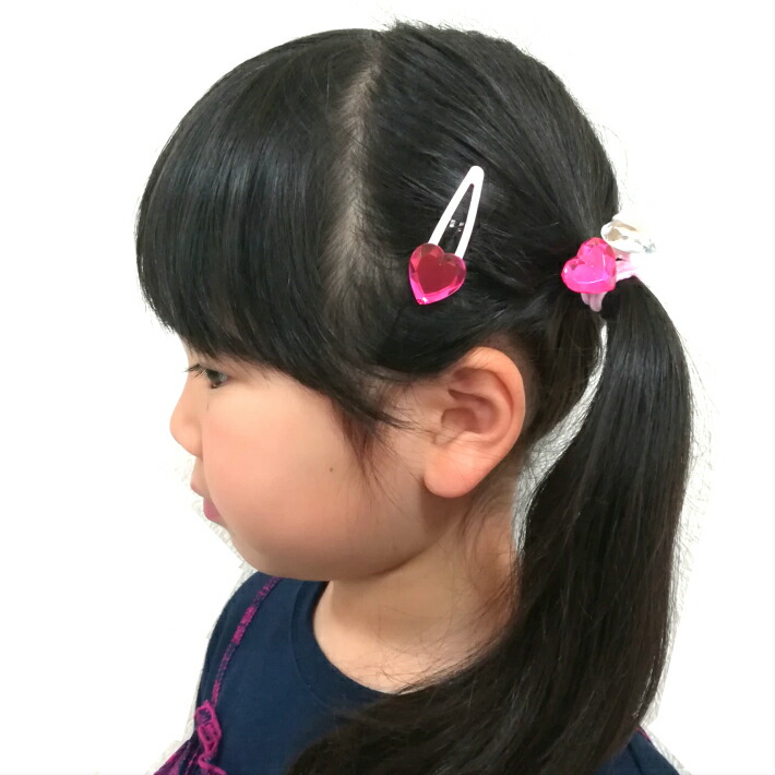 ハートいっぱいキッズシュシュ黒ヘアゴム小さめ子供ブラックバレンタイン