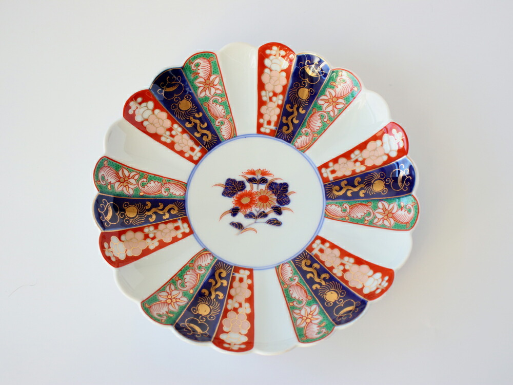 楽天市場】林九郎窯 古伊万里様式 見込菊花紋 プレート19cm【 波佐見焼